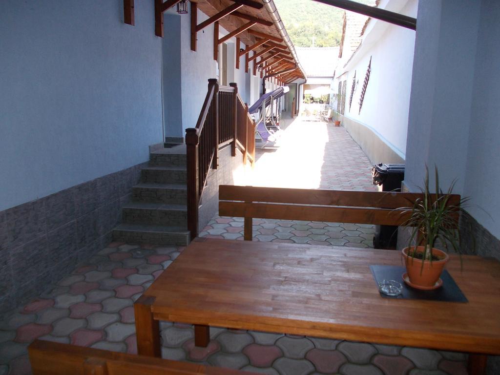 Clisura Dunarii - Danubian Border Berzasca Exterior photo